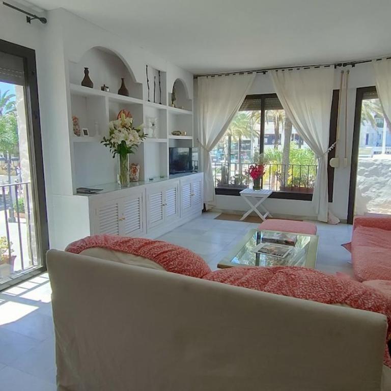 Puerto Banús, 1 dormitorio, 3 plazas, piscinas y parking, Ubicacion optima - Apartamento de 1 dormitorio - 1