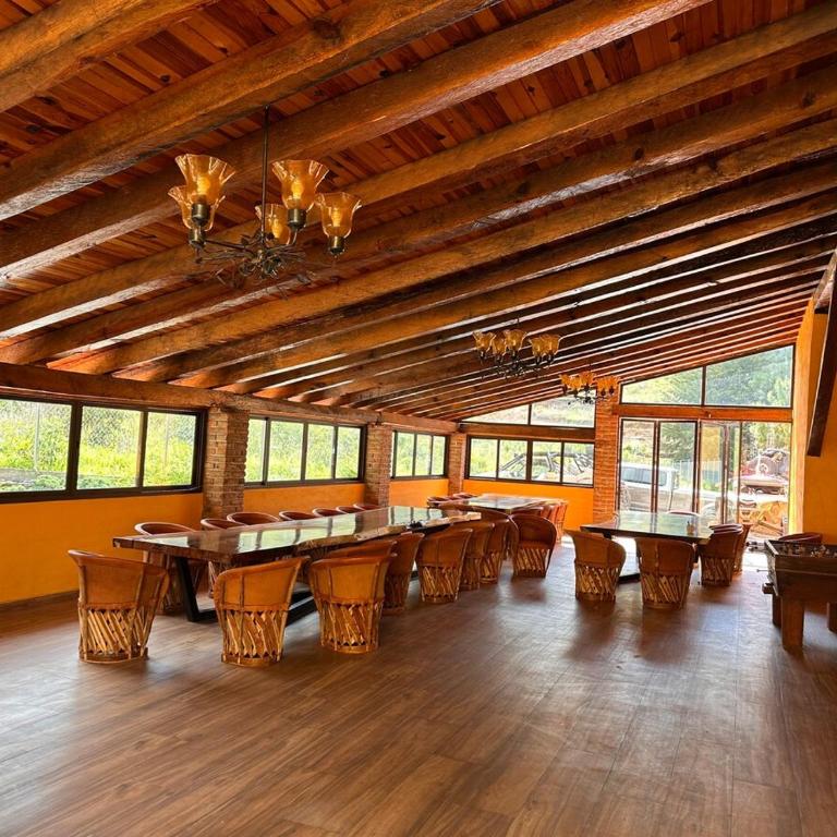 Los 3 Compadres - One-Bedroom Chalet - 24