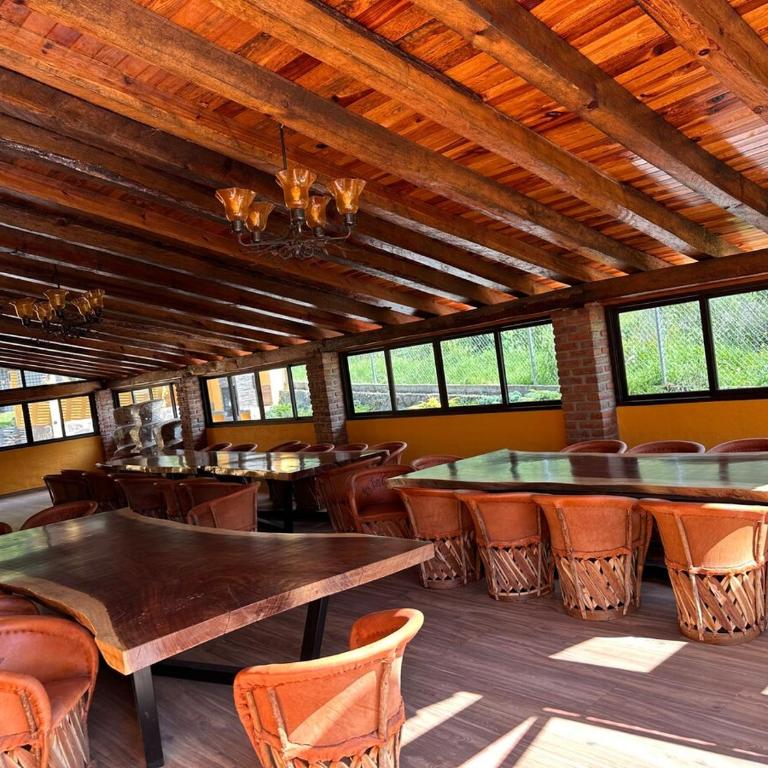 Los 3 Compadres - One-Bedroom Chalet - 48
