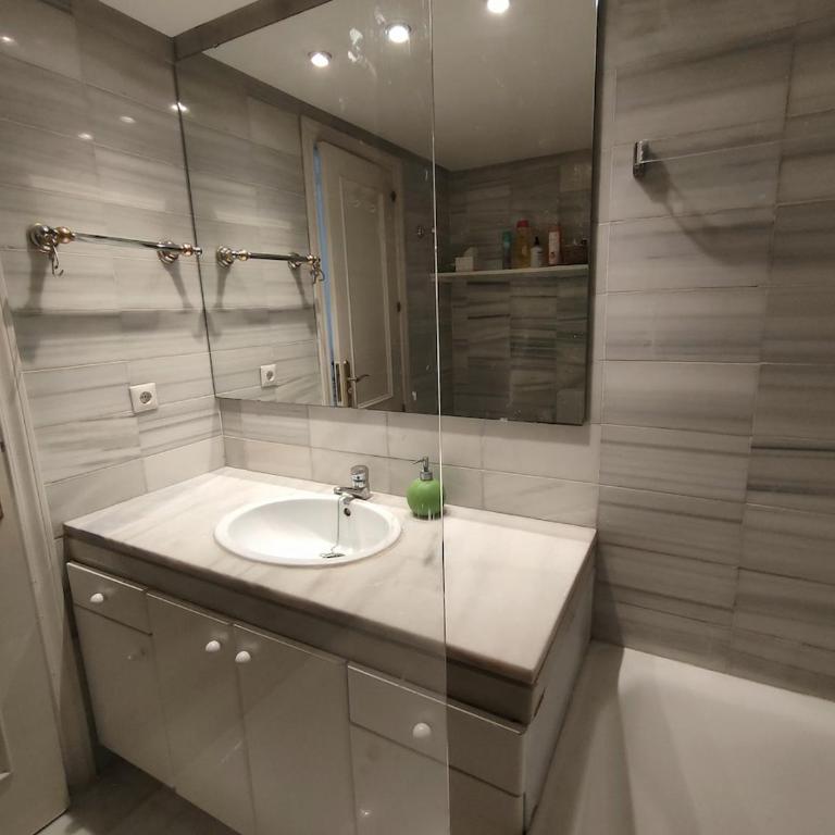 Puerto Banús, 1 dormitorio, 3 plazas, piscinas y parking, Ubicacion optima - Apartamento de 1 dormitorio - 21