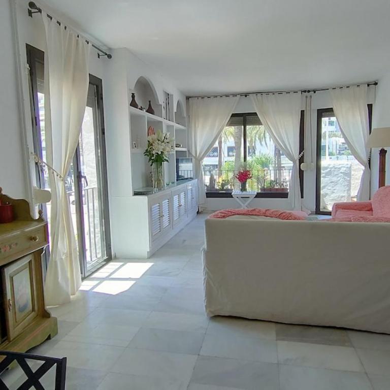 Puerto Banús, 1 dormitorio, 3 plazas, piscinas y parking, Ubicacion optima - Apartamento de 1 dormitorio - 22