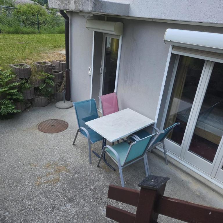 Schlossli-Le Petit Chateau - Apartment mit 2 Schlafzimmern und Bergblick - 6