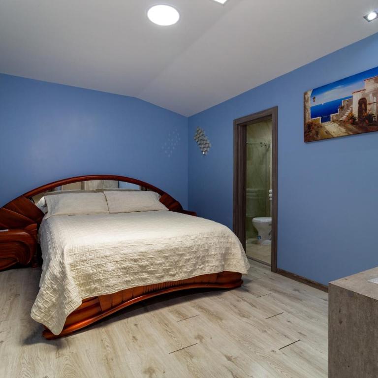 Hotel Cuenca en Centro Historico - Deluxe Double Room - 4