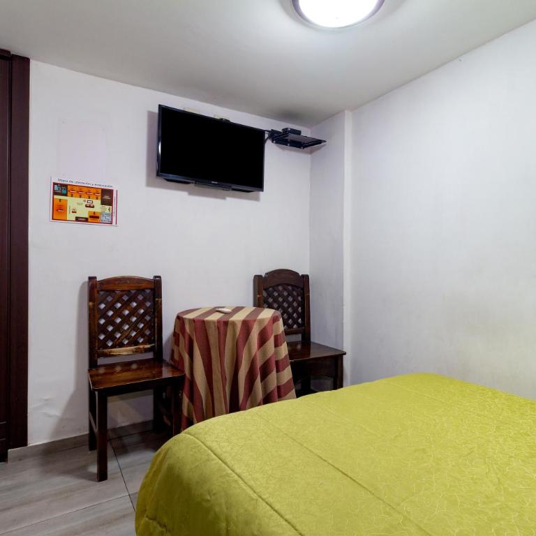 Hotel Cuenca en Centro Historico - Comfort Triple Room - 4