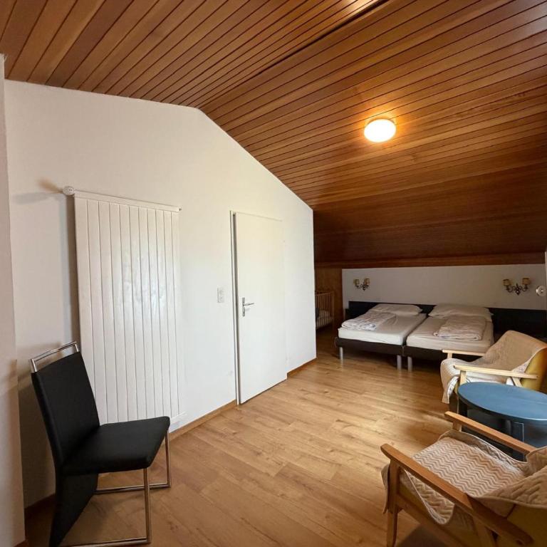 Schlossli-Le Petit Chateau - Apartment mit 1 Schlafzimmer und Terrasse - 4