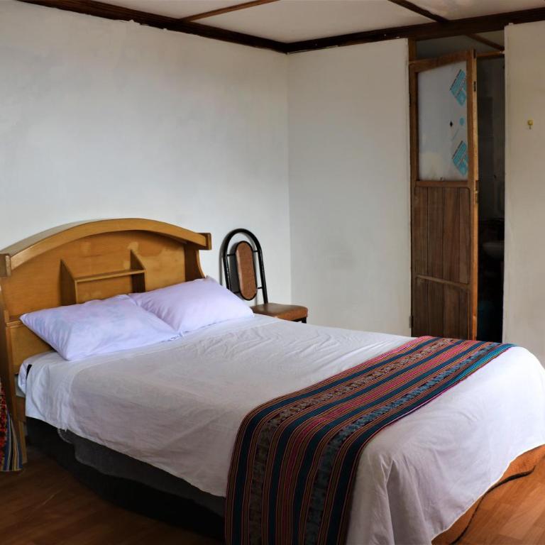 ENCHANTED LODGE Taquile Island - Quadruple Room with Private Bathroom - 1