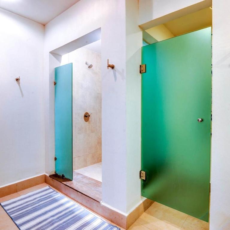Infinity Pool, Terrace, 5Th Ave & Beach 1Blck Away - Appartement 2 Chambres avec Balcon - 20