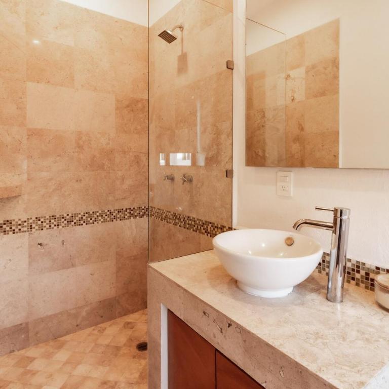 Moderna Casa de Lujo con Alberca Climatizada - Casa de 3 dormitorios - 2