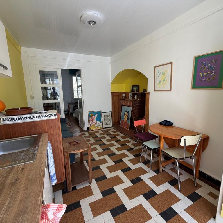 Appartement charmant proche plage - 2 pers. - FR-1-71-113 - Appartement - 6