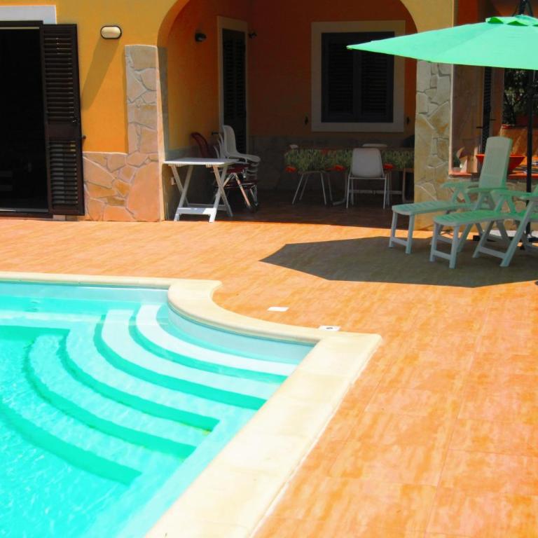 Happy Holiday Villa - Pool & Garden - Villa con Piscina Privata - 4