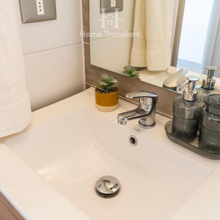 HT Large apartment within walking distance of Movistar Arena with parking - Two-Bedroom Apartment - 35