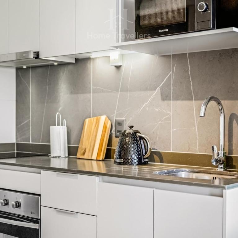 HT Comfortable and Bright Apartment in Ñuñoa with Parking - Two-Bedroom Apartment - 13
