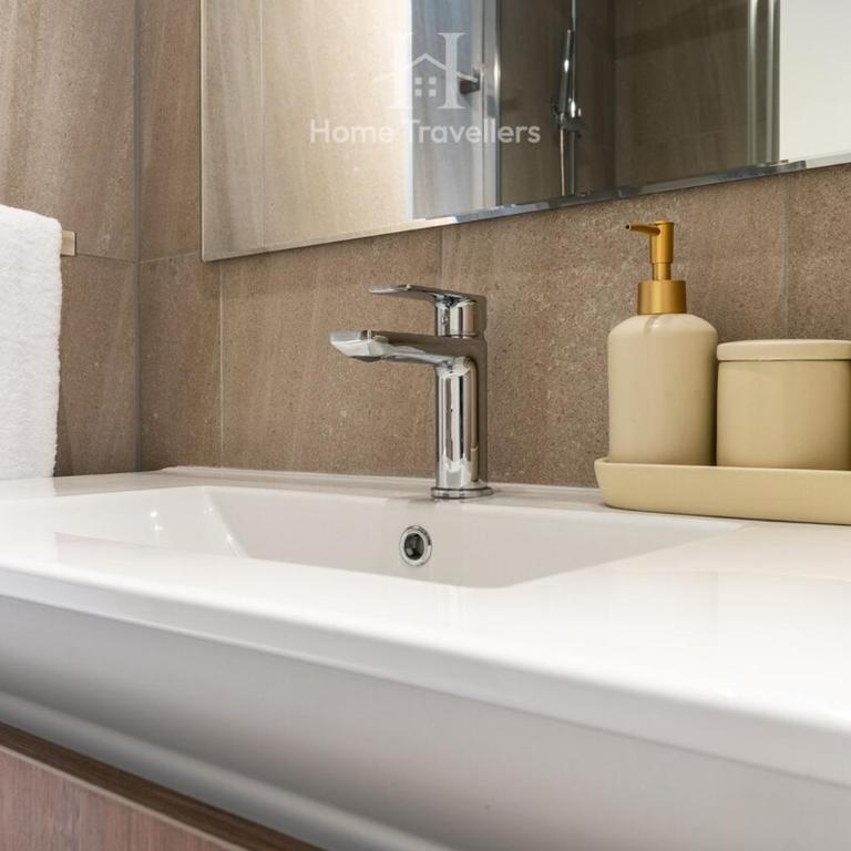 HT Premium location with terrace, parking, and AC - Two-Bedroom Apartment - 19