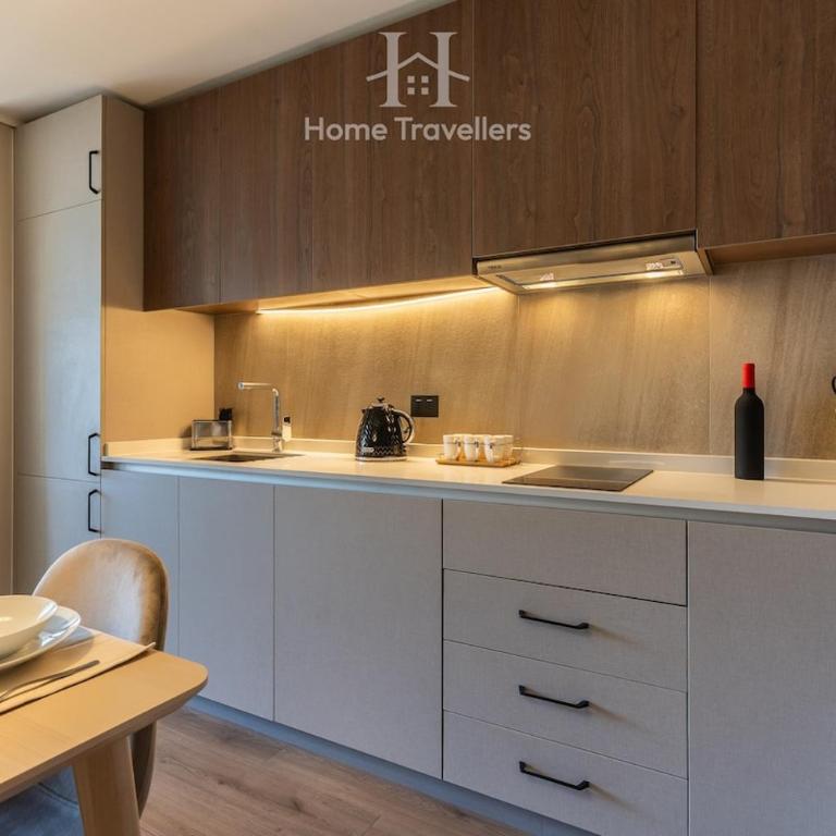 HT Premium location with terrace, parking, and AC - Two-Bedroom Apartment - 23