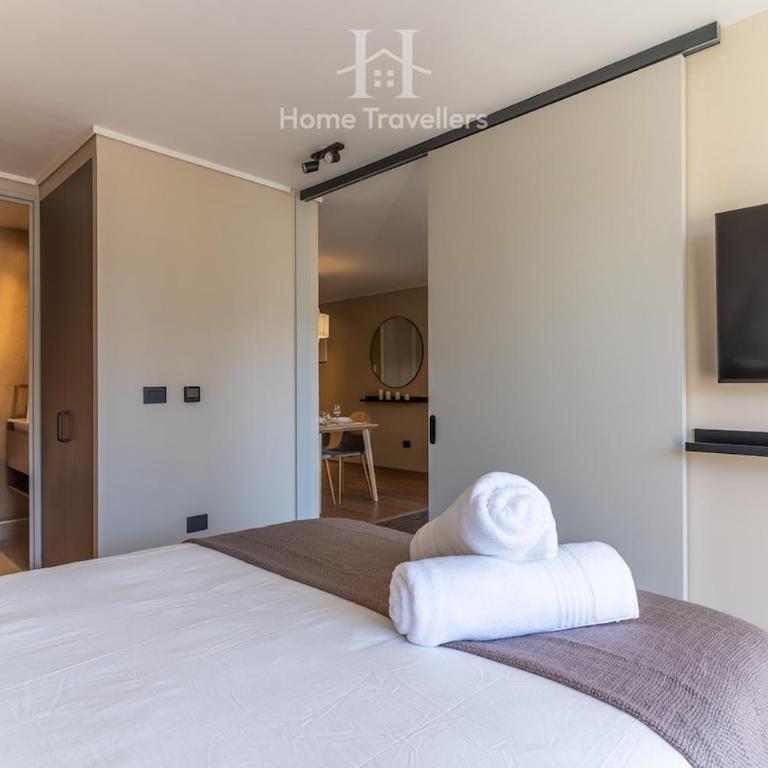 HT Premium location with terrace, parking, and AC - Two-Bedroom Apartment - 28