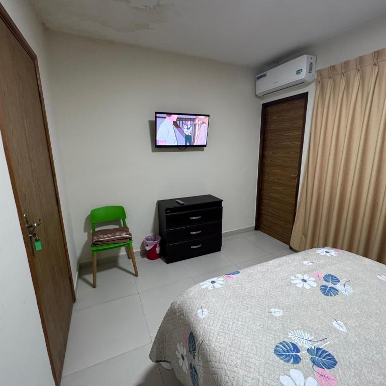 Sur Backpackers - Deluxe Queen Room - 12