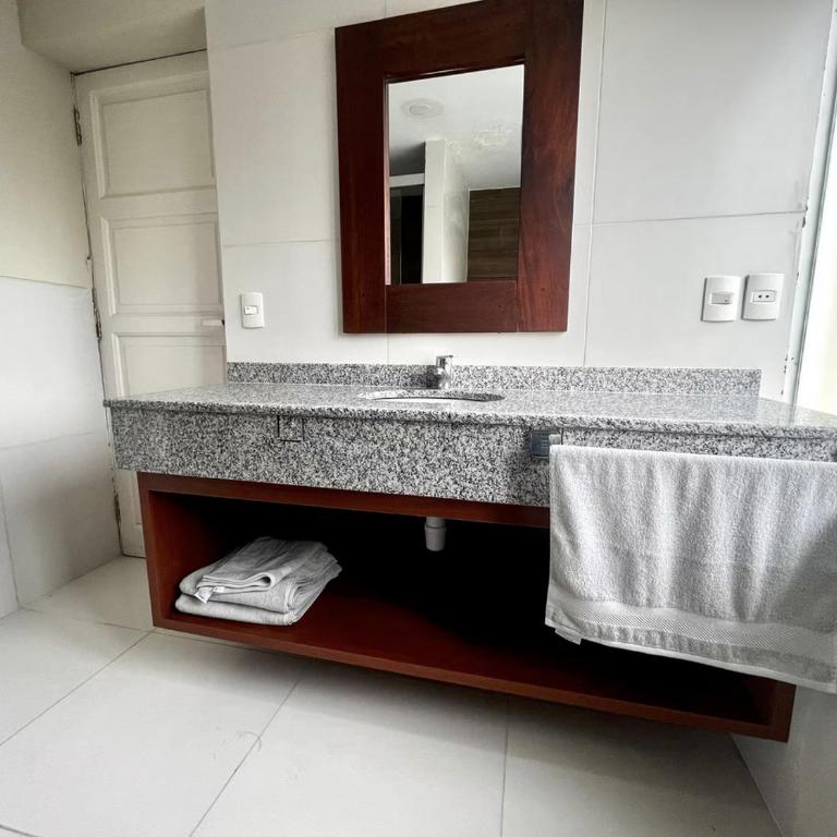 Amara Suites - Apartamento Deluxe de 1 dormitorio con vistas al jardín - 14