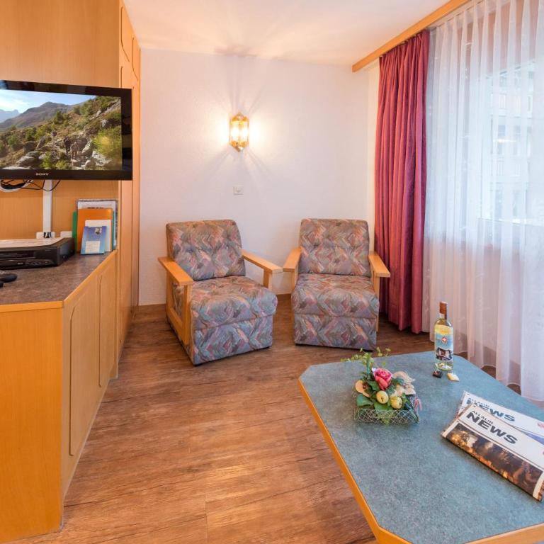 Helvetia Apartments - Studio - 3