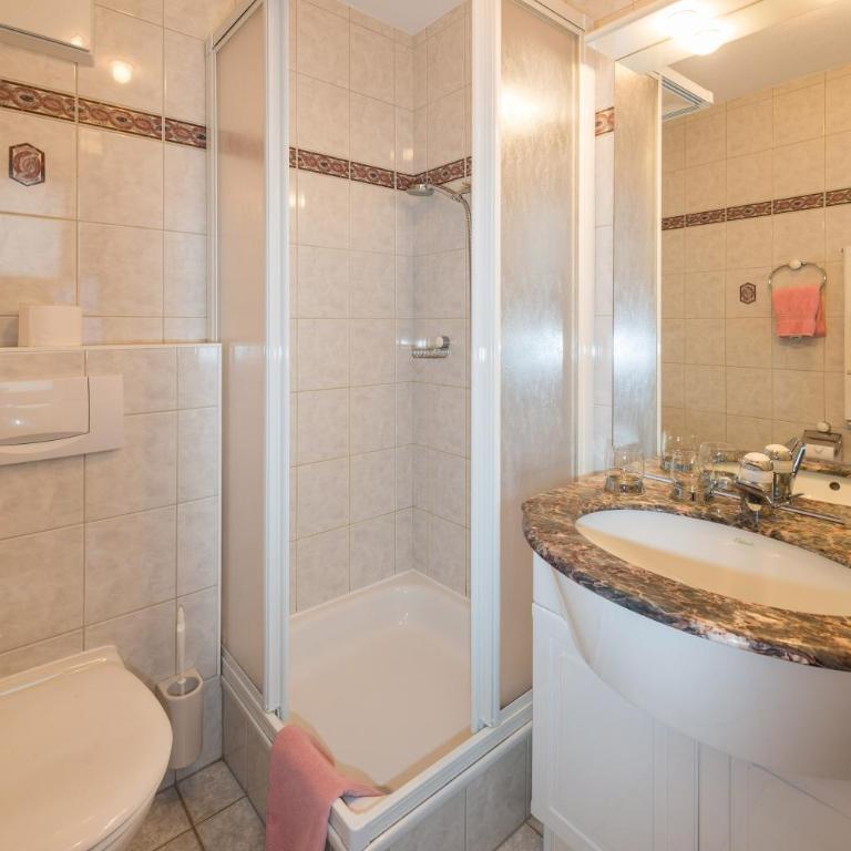 Helvetia Apartments - Studio - 6