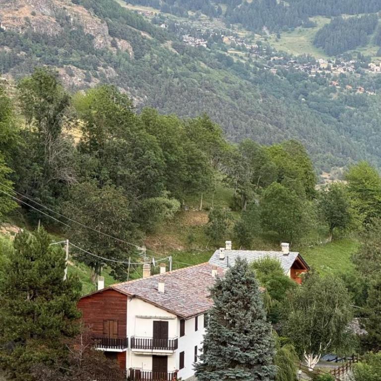 La Tana della Marmotta - Appartamento con 1 Camera da Letto, Balcone e Vista Montagna - 8