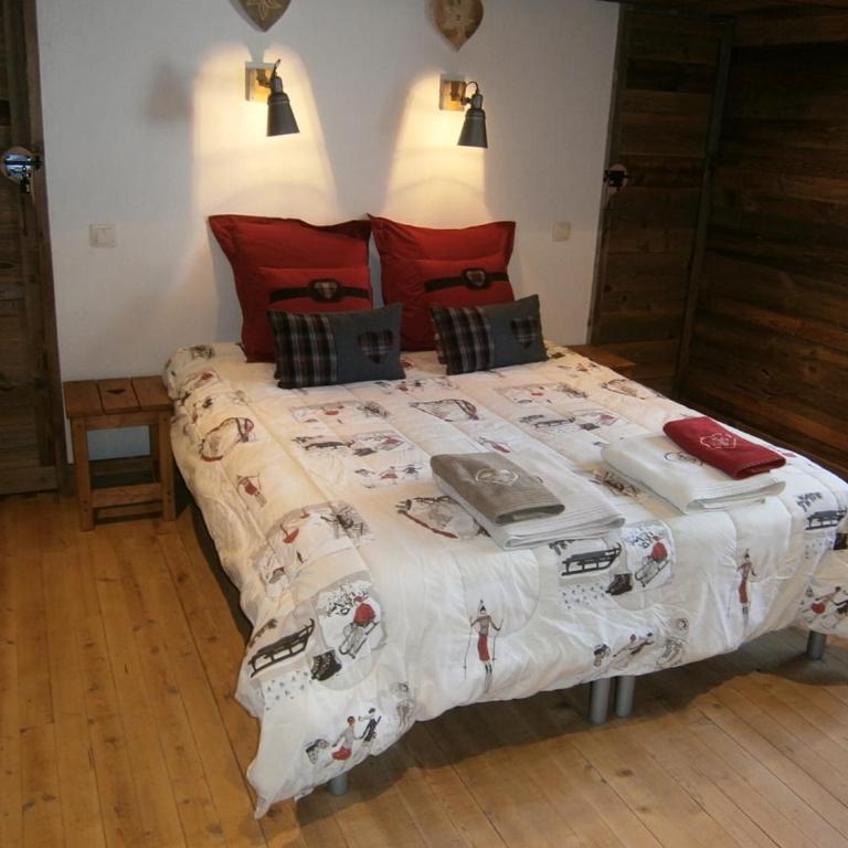 Chambres d'hôtes de charme Douglas - Double or Twin Room with Mountain View (without Terrace) - 1