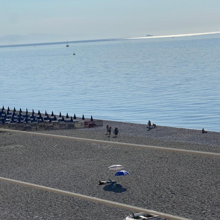 Double View Sea - beachfront Ext - Appartamento con 2 Camere da Letto e con Vista - 6