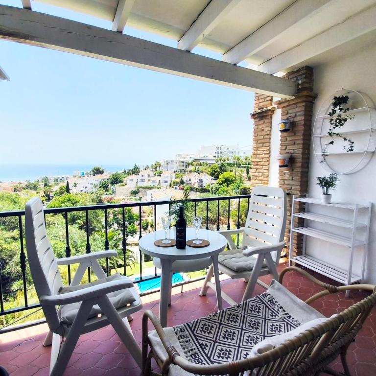 AA Guest - The Horse Sea Views with Swimming Pool - Two-Bedroom Apartment - 5
