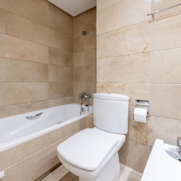 Charming 3BR Puerto Banús Marbella - Appartamento con 3 Camere da Letto - 3
