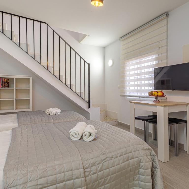 Escuela Village - Appartamento su 2 Livelli con Patio - 1