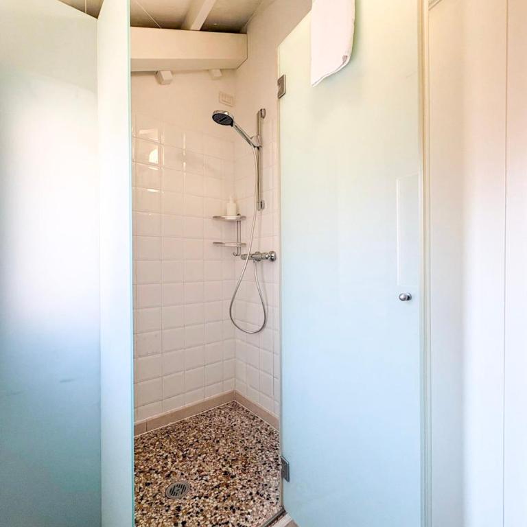 Casa con vista canale - Appartamento con 2 Camere da Letto - 26