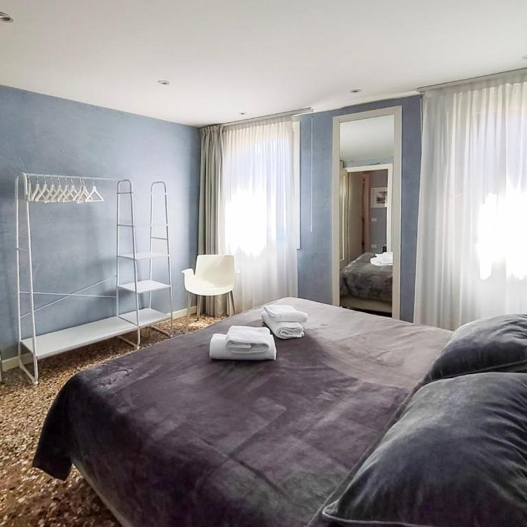 Casa con vista canale - Appartamento con 2 Camere da Letto - 27