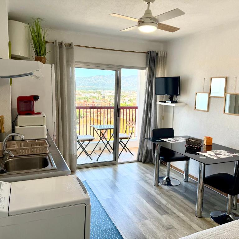 Apartamento Magníficas Vistas 1ª Linea Playa - Wifi Gratis - Apartamento de 1 dormitorio - 2