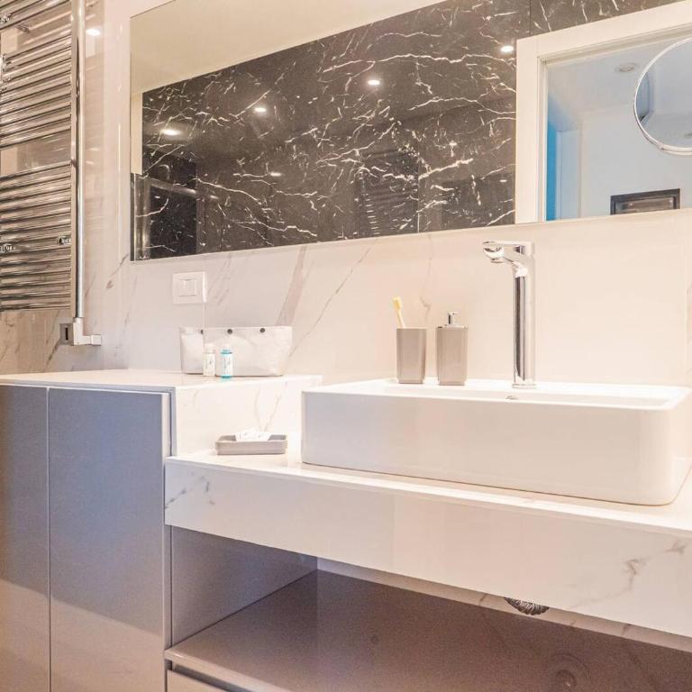 Duomo Boutique Apartment - Appartamento con 2 Camere da Letto - 18