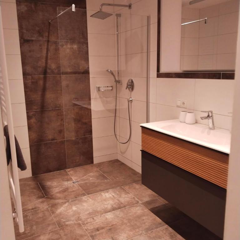 Appartement Ammerer - Apartment mit 2 Schlafzimmern und Dusche - 9