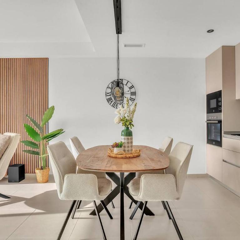 Oceana Gardens Apartment - Two-Bedroom Apartment - 2