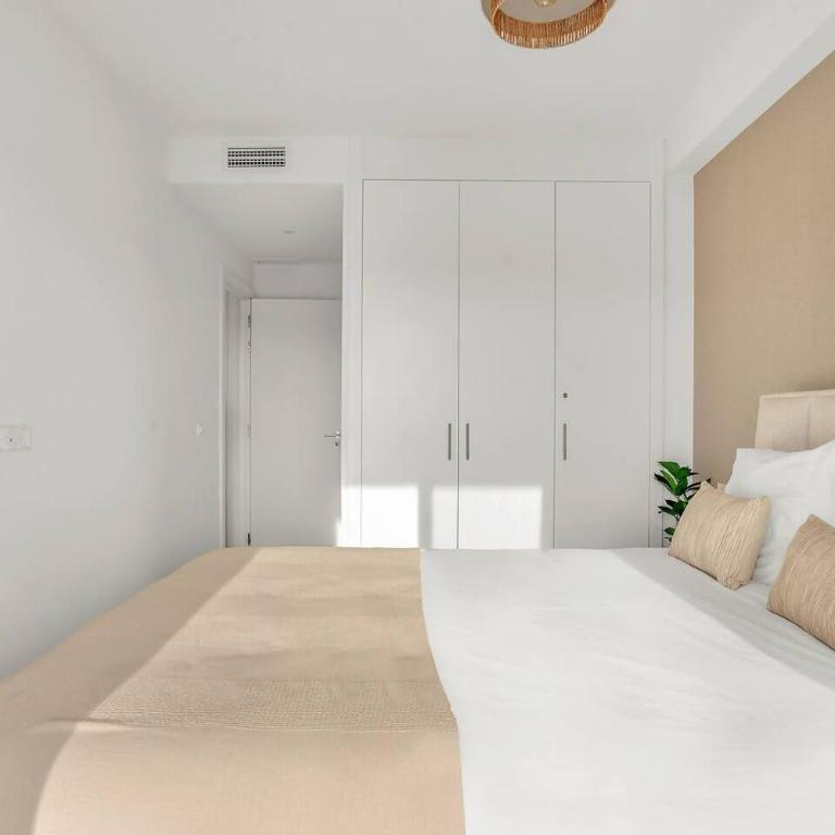 Oceana Gardens Apartment - Two-Bedroom Apartment - 20