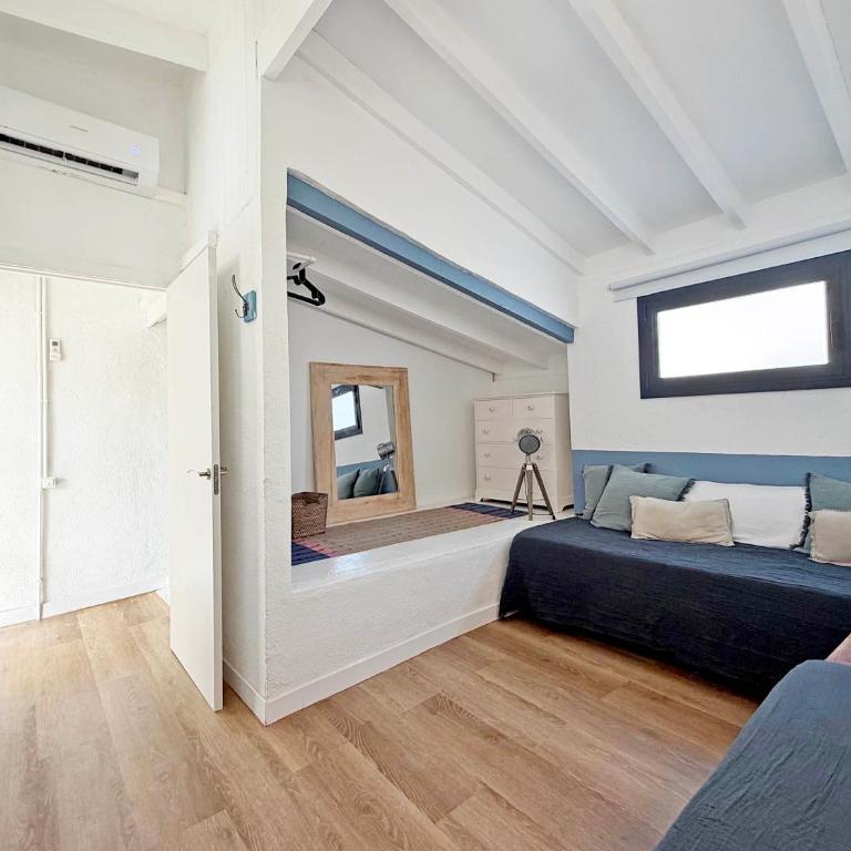 The Blue Haus - Casa con piscina en Poblenou - Casa de 2 dormitorios - 9