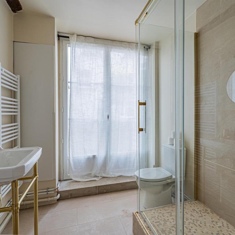 Flat in Saint Germain des Prés - Appartement 2 Chambres - 2