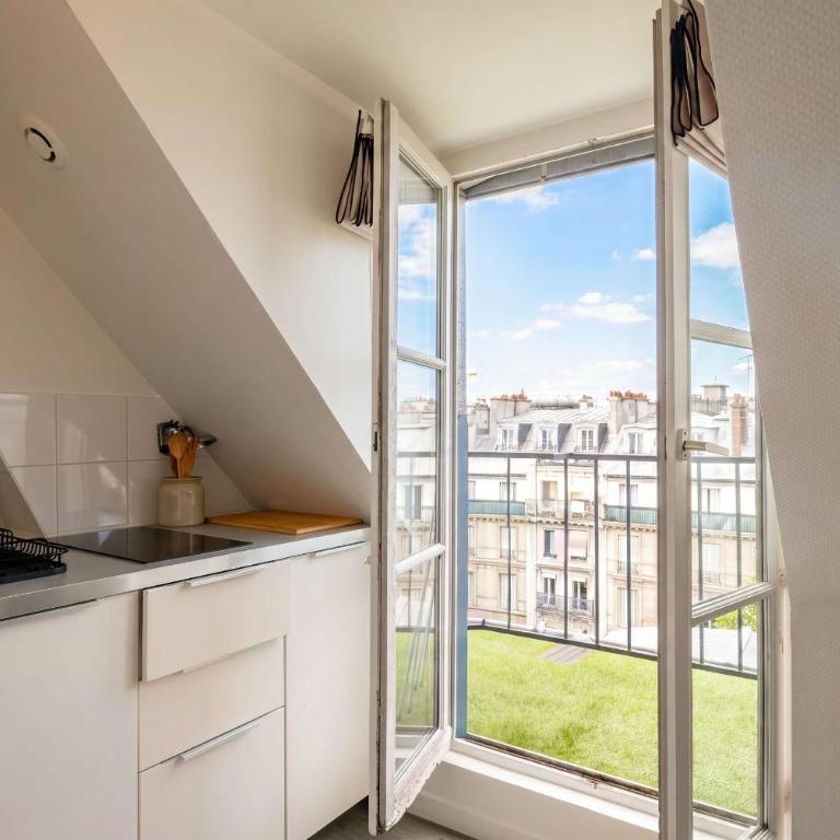 Sebastopol Chic Balcon & Parisian View - Appartement - 5