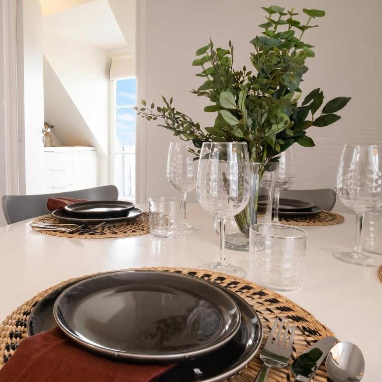 Sebastopol Chic Balcon & Parisian View - Appartement - 6