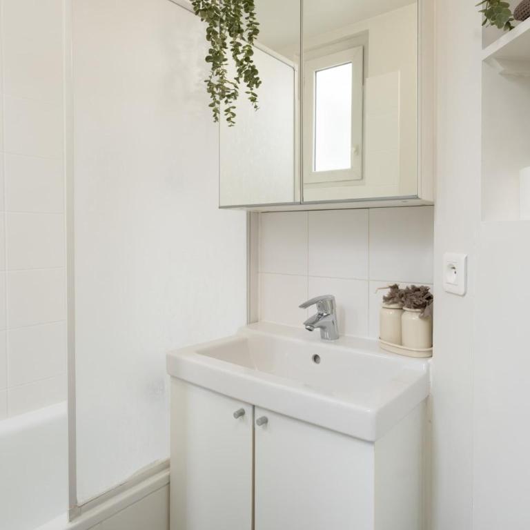 Sebastopol Chic Balcon & Parisian View - Appartement - 16