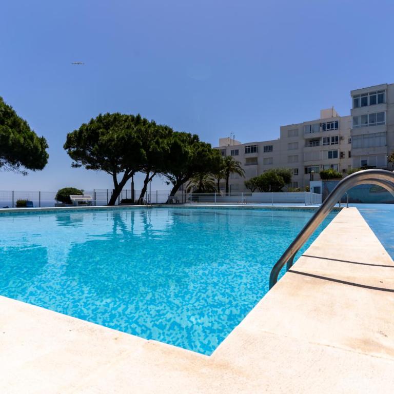 rentafive - Vistas - Reformado - Piscina - Apartamento - 2