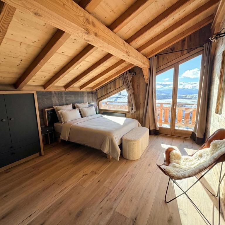 Splendide châlet neuf avec jaccuzzi - Three-Bedroom Chalet - 12
