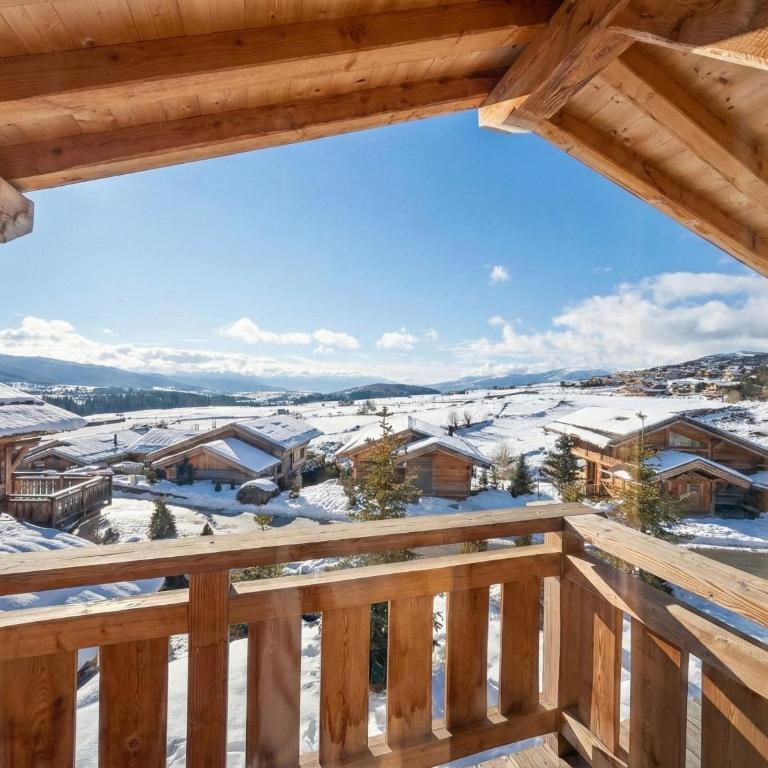 Splendide châlet neuf avec jaccuzzi - Three-Bedroom Chalet - 27