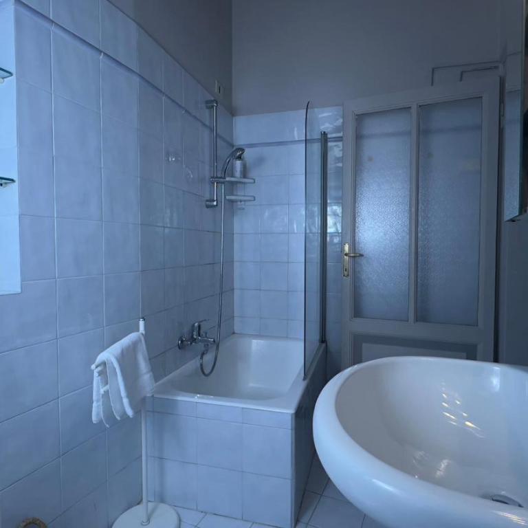 Papavero Piazza Delfino - Appartamento Premium con 3 Camere da Letto e Balcone - 10