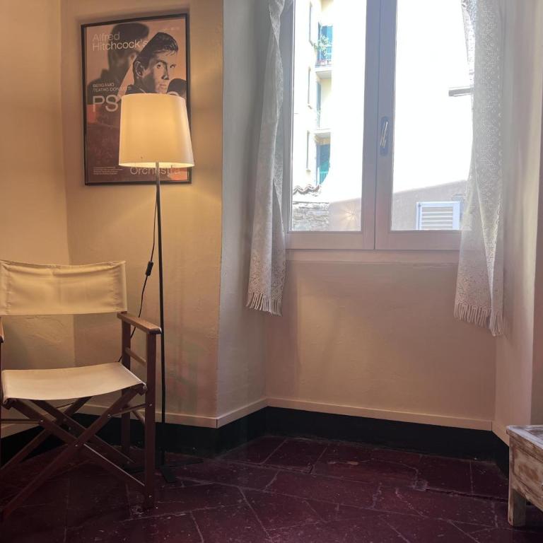 Papavero Piazza Delfino - Appartamento Premium con 3 Camere da Letto e Balcone - 27
