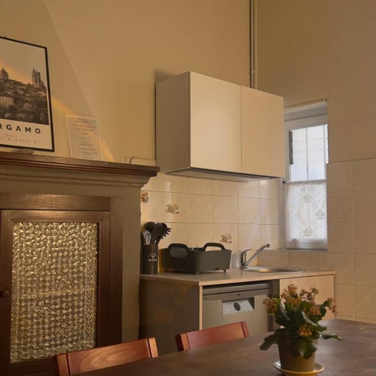 Papavero Piazza Delfino - Appartamento Premium con 3 Camere da Letto e Balcone - 25