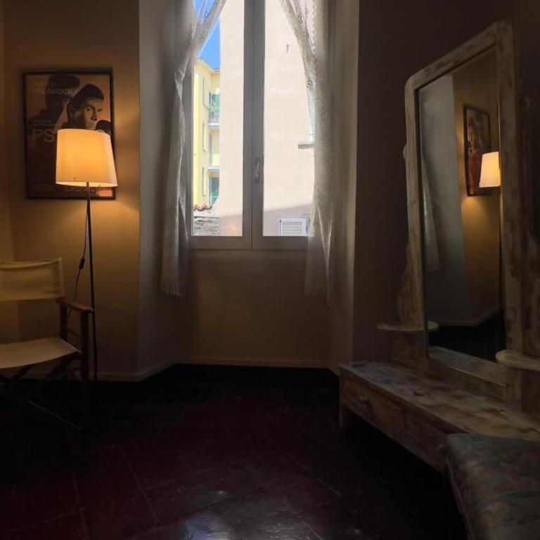 Papavero Piazza Delfino - Appartamento Premium con 3 Camere da Letto e Balcone - 12