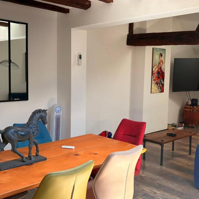 La Propriété de Bacchus - Le Bois Dormant - Charme & Tuffeau - Saumur Centre - 7 personnes - Appartement Supérieur - 6