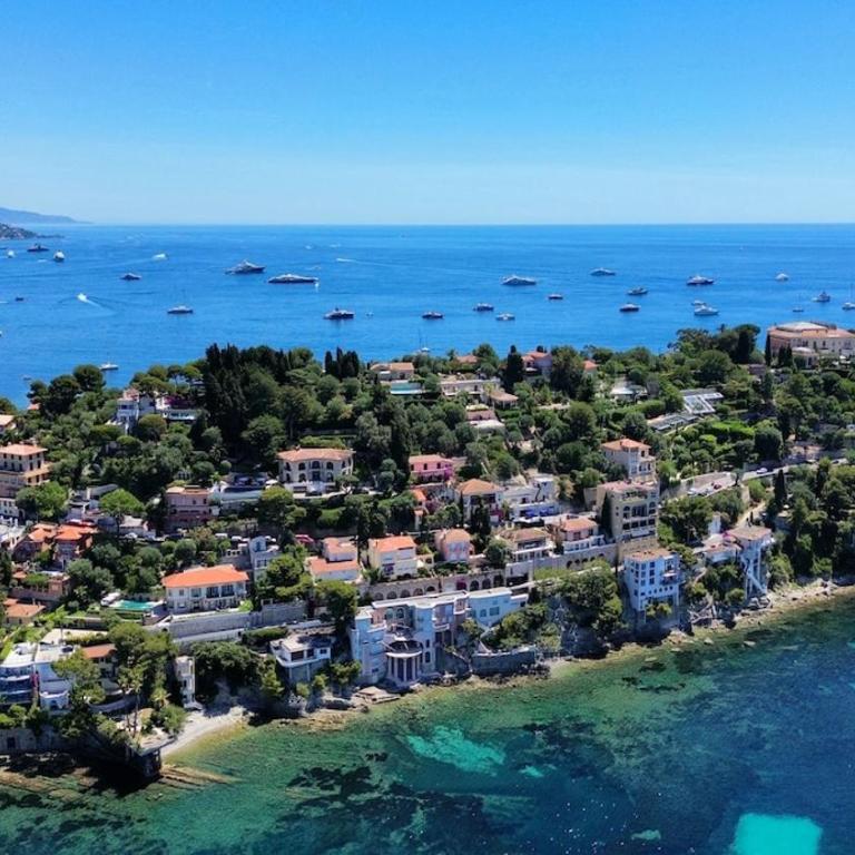 Cap-Ferrat Waterfront Villa-Private Sea Access - Villa - Vue sur Mer - 55
